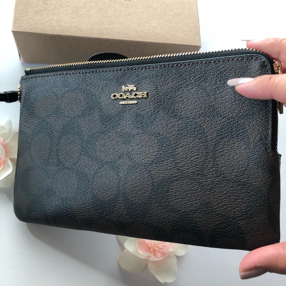 Coach Signature Double Zip Clutch | Wristlet - Picture 4 of 8